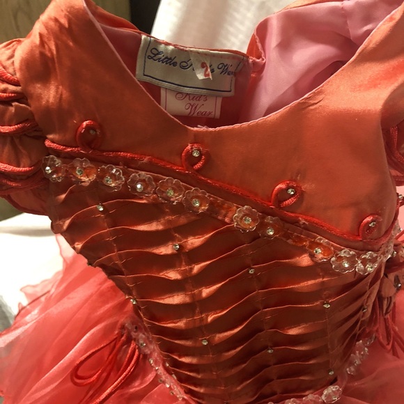 Formal Dress - Picture 3 of 4